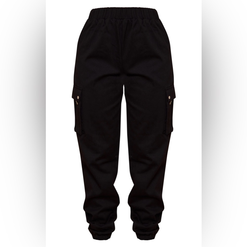 NWOT Pretty Little Thing Petite Black Pocket Detail Cargo Pant Size 00 / XXS